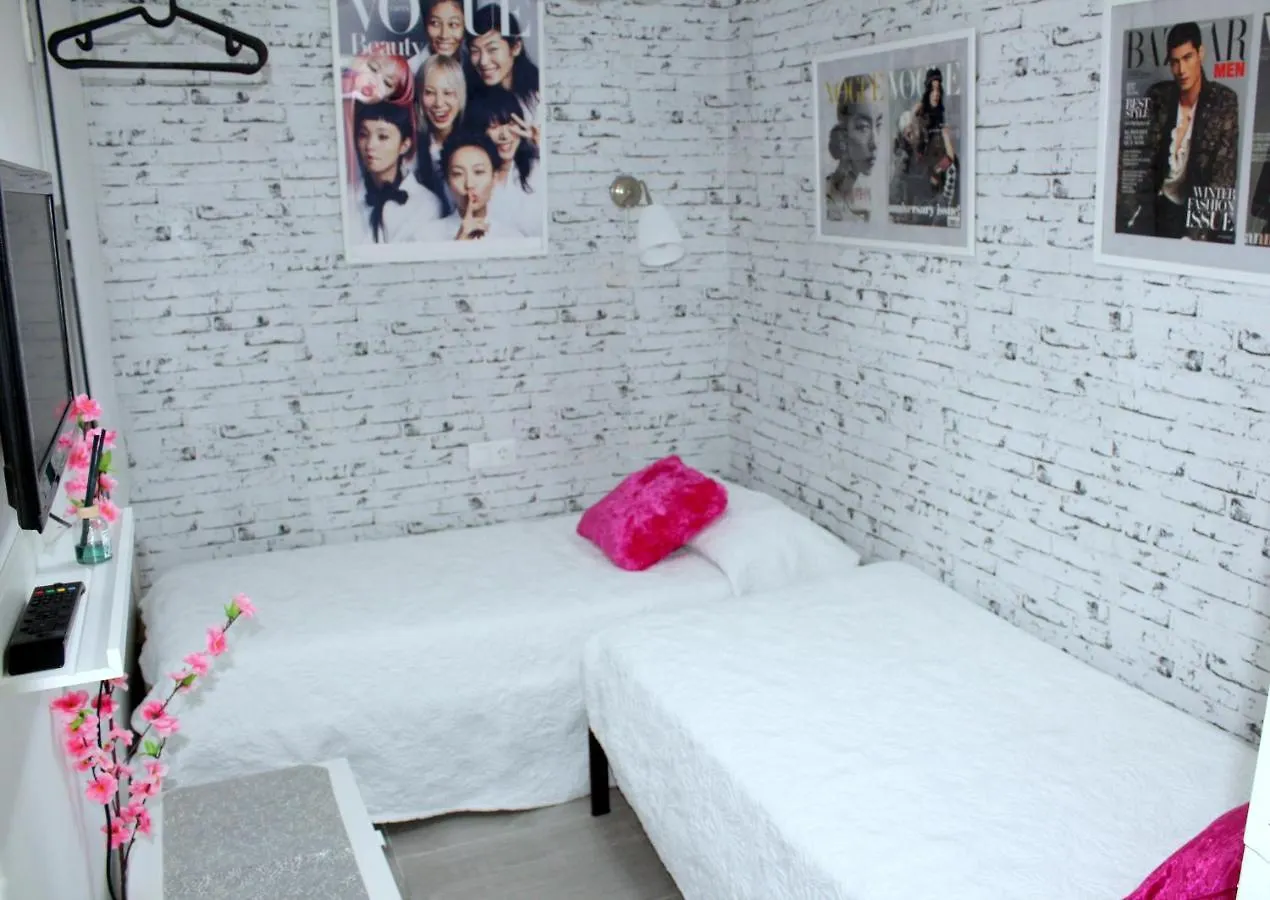 Cosmo Grey Apartment L'Hospitalet de Llobregat Spain
